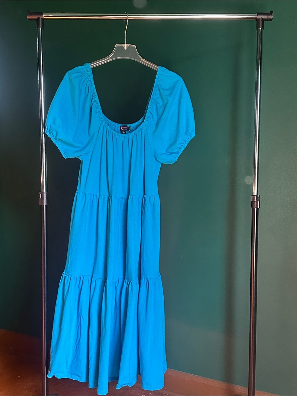 C. Wonder Bright Turquoise Puff-Sleeve Tiered Midi Dress